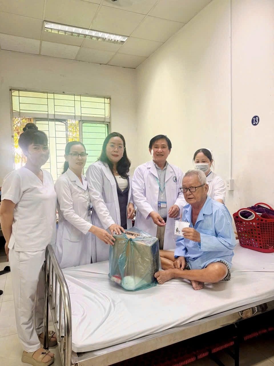 HƯỞNG ỨNG KỶ NIỆM 10 NĂM NGÀY CÔNG TÁC XÃ HỘI VIỆT NAM 9 9 2